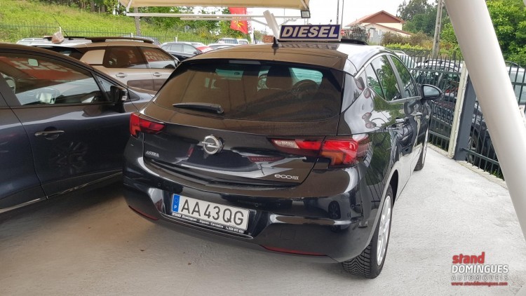 Opel Astra 1.6 CDTI BUSINESS PLUS