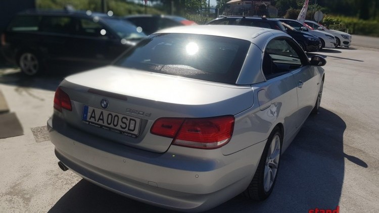 BMW S&eacute;rie 3 - 320 Cabriolet