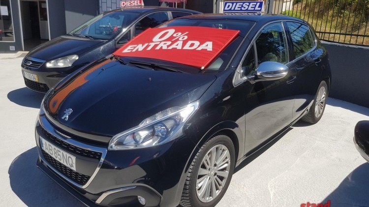 Peugeot 208 1.6 HDI EXCLUSIVE