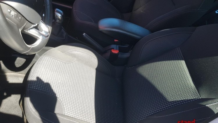 Peugeot 208 1.6 HDI EXCLUSIVE