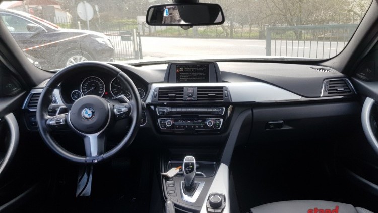 BMW S&eacute;rie 3 - 320 DA Sport Touring Pack M