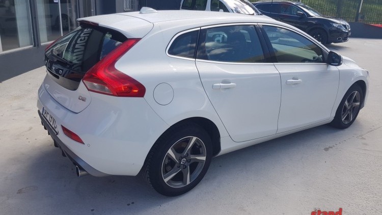Volvo V40 2.0 R Design