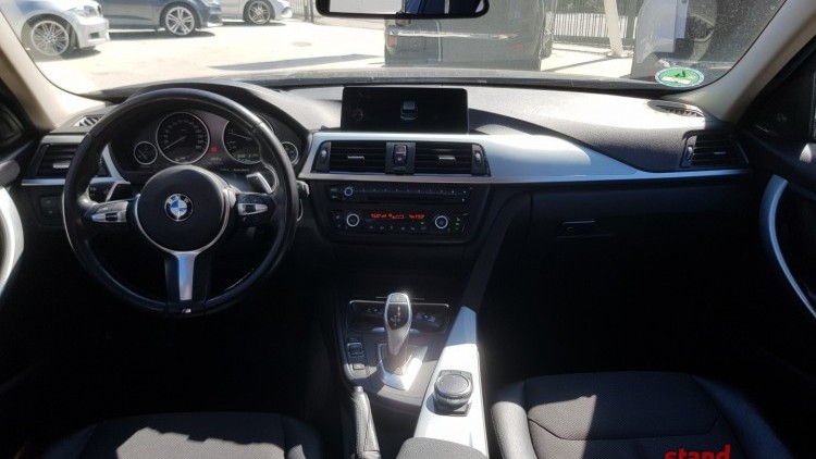 BMW S&eacute;rie 3 - 320 DA Sport Touring