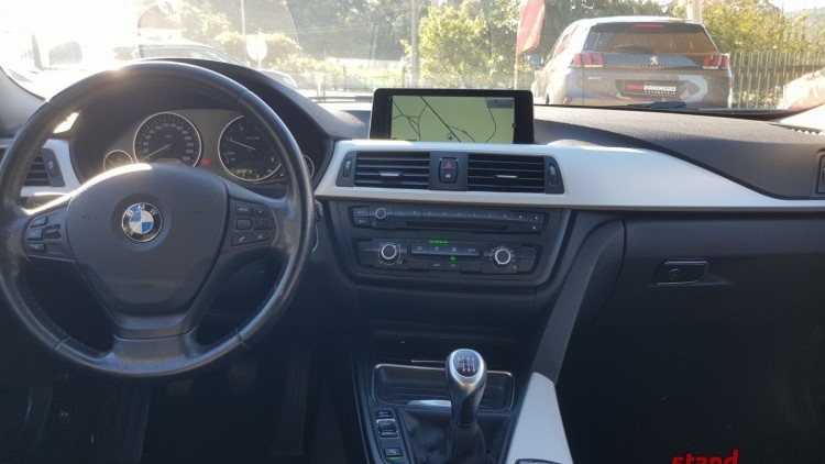 BMW S&eacute;rie 3 - 320
