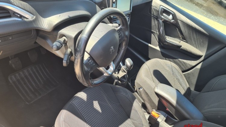 Peugeot 208 1.6 HDI ALLURE