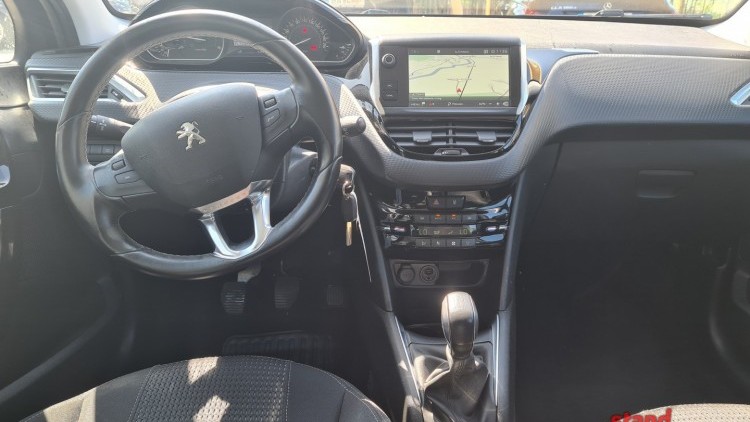 Peugeot 208 1.6 HDI ALLURE