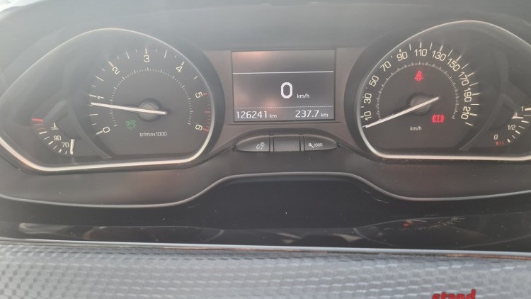Peugeot 208 1.6 HDI ALLURE