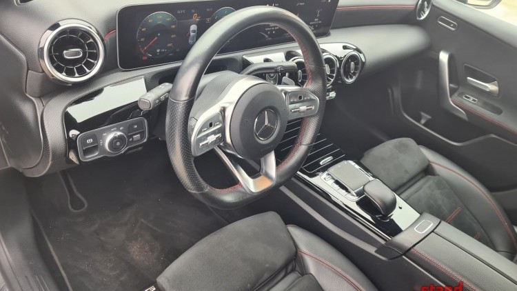 Mercedes-Benz Classe A 180 AMG