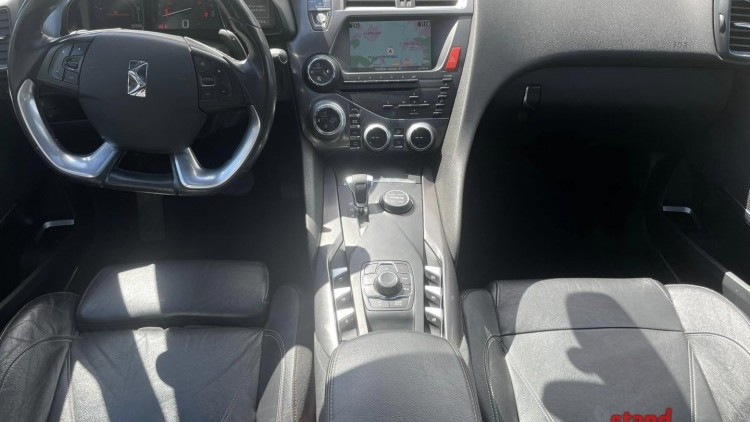 Citro&euml;n DS5 2.0 HDi Hybrid4 So Chic