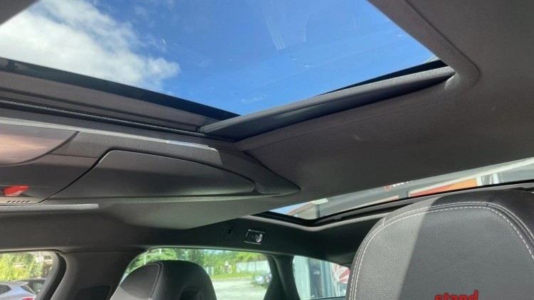 Citro&euml;n DS5 2.0 HDi Hybrid4 So Chic