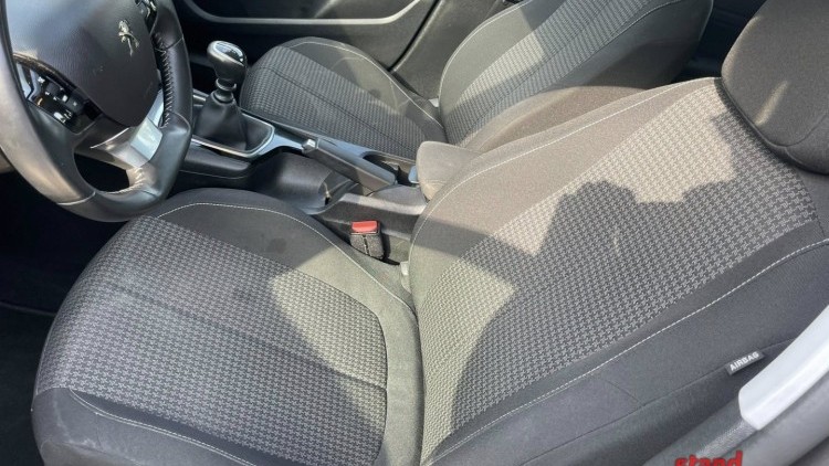 Peugeot 308 1.5 Blue Hdi Active