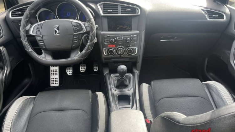 Citro&euml;n DS4 EHDI