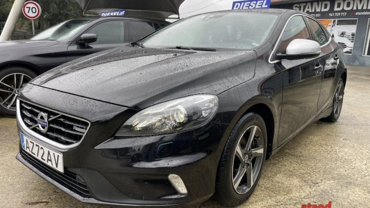 Volvo V40 2.0 R Design
