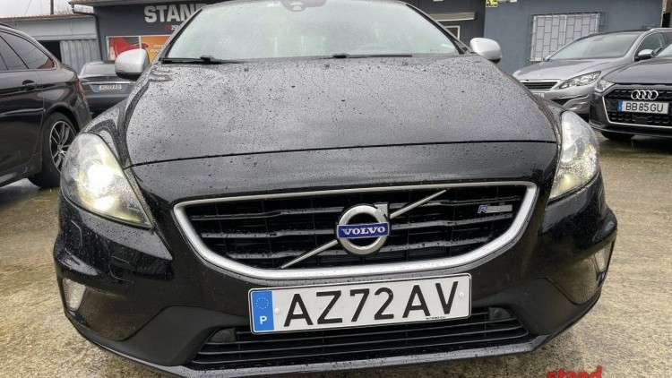 Volvo V40 2.0 R Design