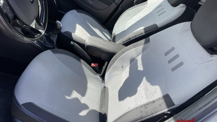 Renault Captur 1.5 DCI INTENSE