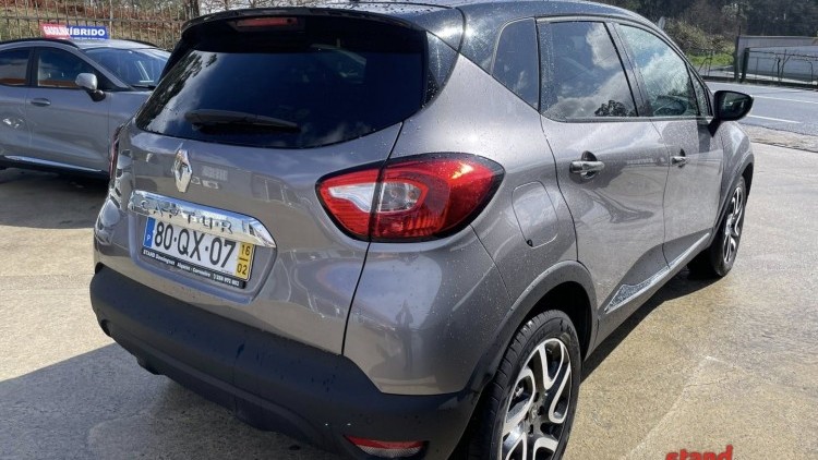 Renault Captur 1.5 DCI INTENSE