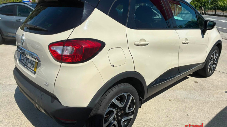 Renault Captur 1.5 DCI INTENSE
