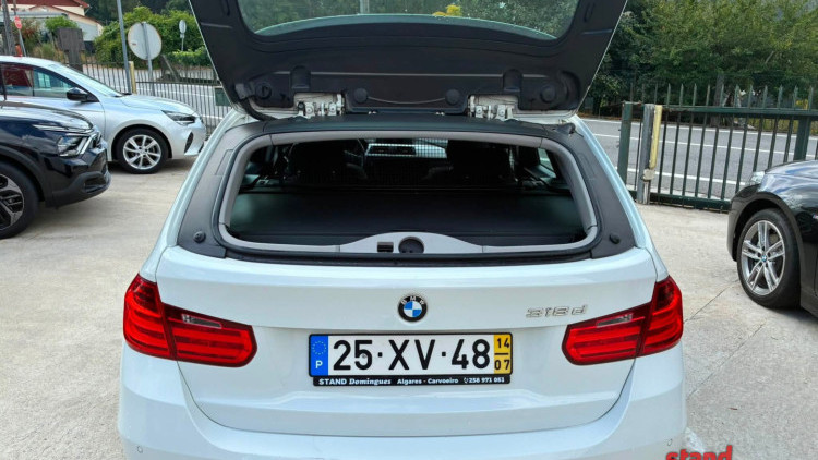 BMW S&eacute;rie 3 - 318